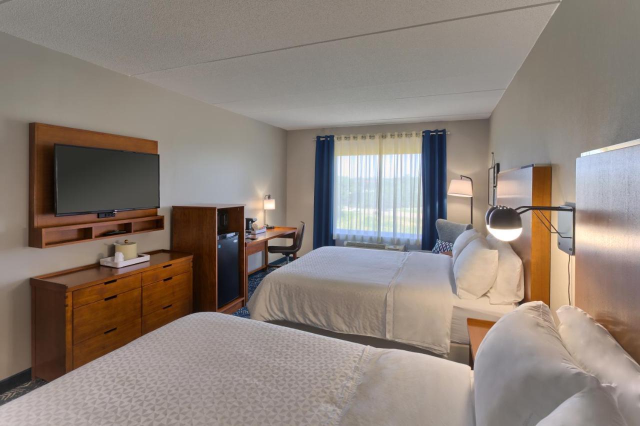 Four Points By Sheraton Raleigh Durham Airport Hotel Morrisville Bagian luar foto